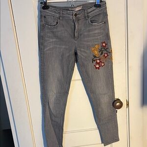 Zara floral Embroidered Jeans gray wash